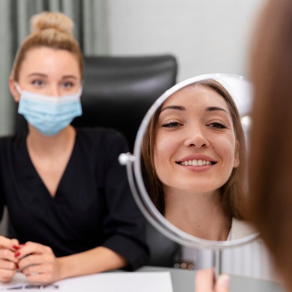 Medic dermatolog online